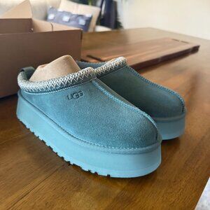 Uggs Blue Tazz Slipper